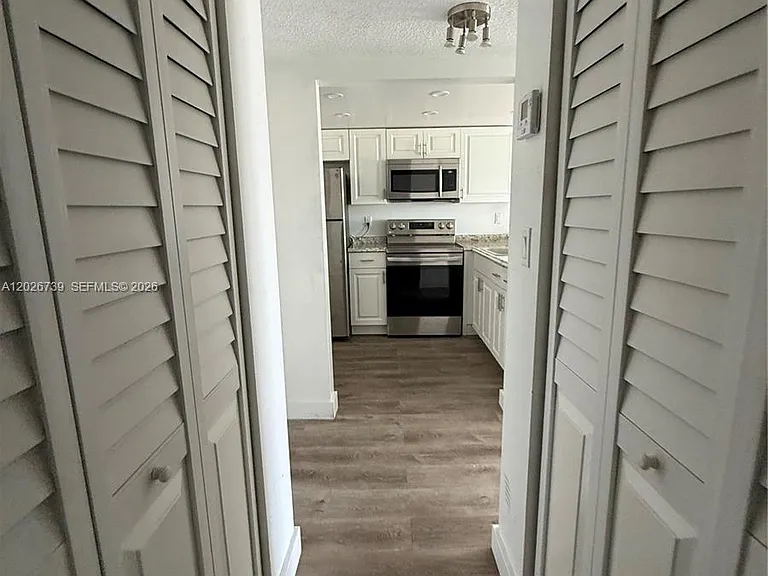 16465 NE 22nd Ave #610 — Photo 7