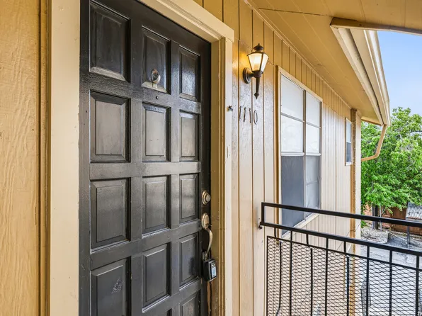 923 Vance Jackson #1110, San Antonio, TX 78201