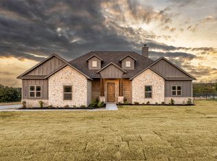 7004 Ranch View Pl, Springtown, TX 76082