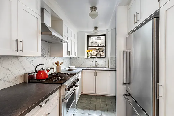 Sold by Compass | media 4