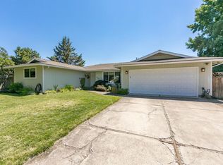 2430 Greenbrook Dr, Medford, OR