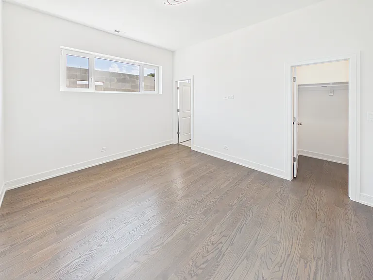 4055 S Prairie Ave #3 — Photo 24