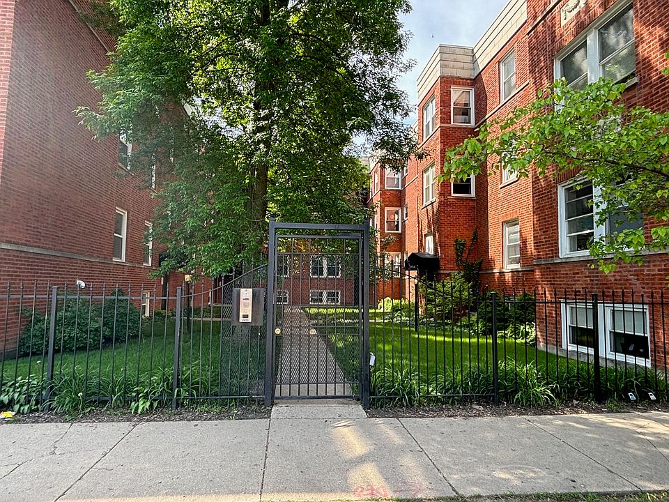 1st image of 3209 W Argyle St APT G