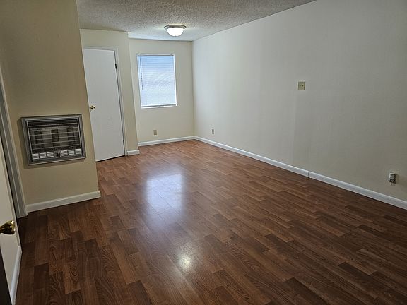 2nd image of 521 Lake Ave APT 28
