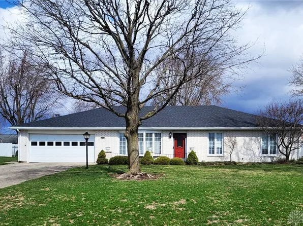 720 Gardenwood Dr, Greenville, OH 45331