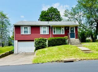 79 Valentino Dr, Waterbury, CT 06704