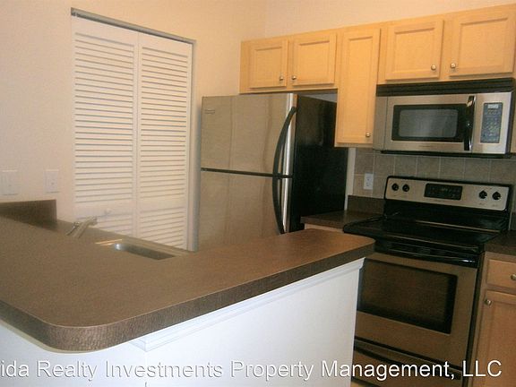 3rd image of 12825 Madison Pointe Circle Madison Poin #4-206