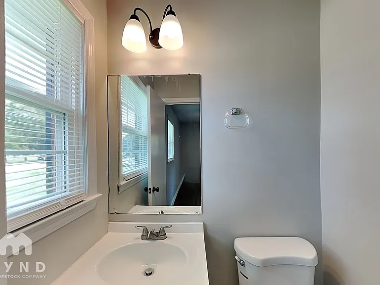 10724 Arlington Church Rd — Photo 15