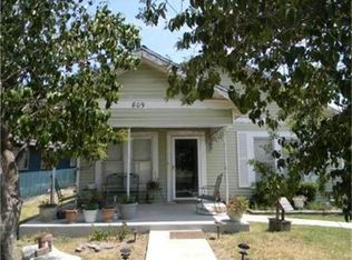 809 E 17th Ave, Corsicana, TX 75110