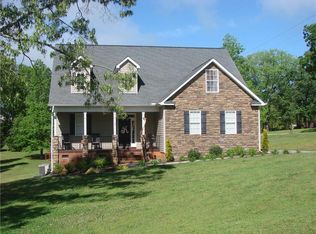 102 Browning Heights Way, Central, SC 29630