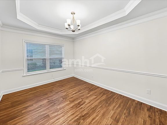 5th image of 514 Crestmont Ln