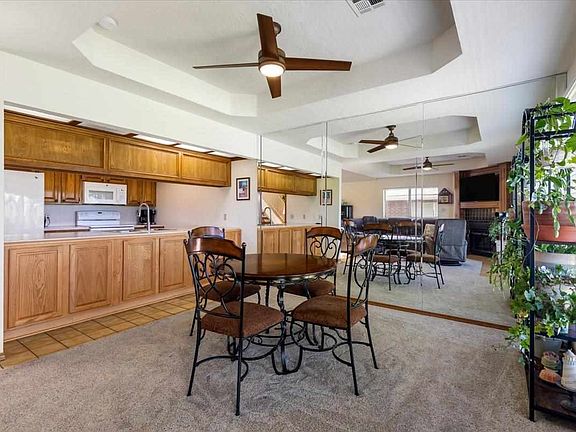 4th image of 511 NW Fairway Villa Pl APT 4