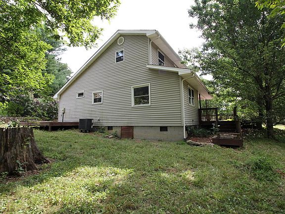 3rd image of 8993 Willett Ln