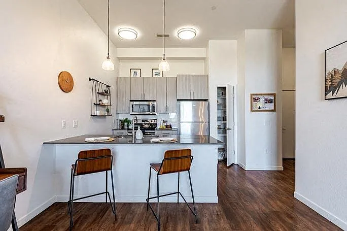 Aspect — Photo 1