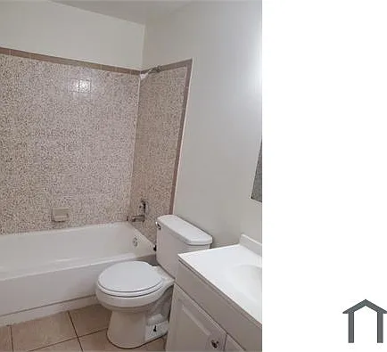3233 SE 22nd Pl — Photo 4