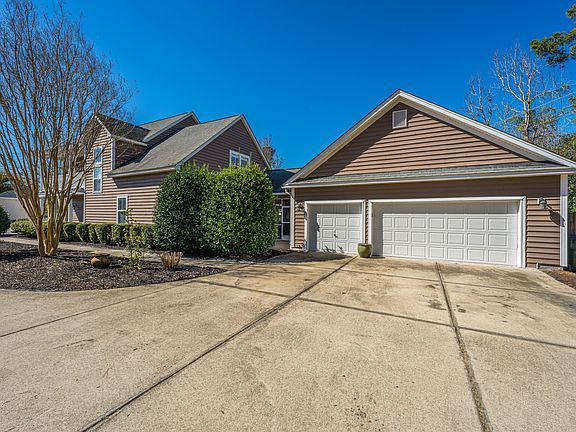 4th image of 104 Sugar Tree Pl