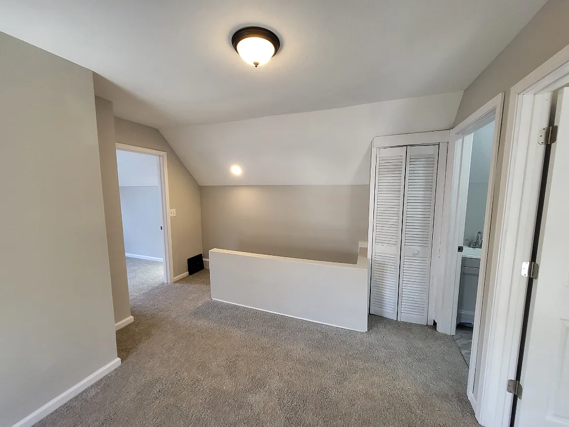 2 bed, 1100 sqft, $1,200 — Photo 1