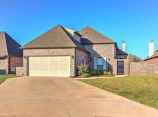 627 E Huntsville Pl, Broken Arrow, OK 74011