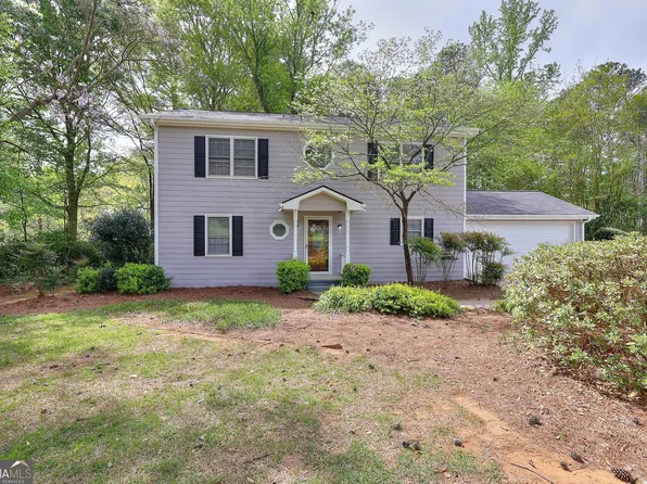 1124 Ironwood Dr, Grayson, GA 30017