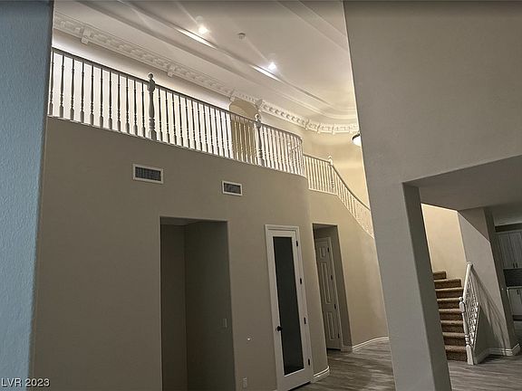 5th image of 66 Big Creek Ct
