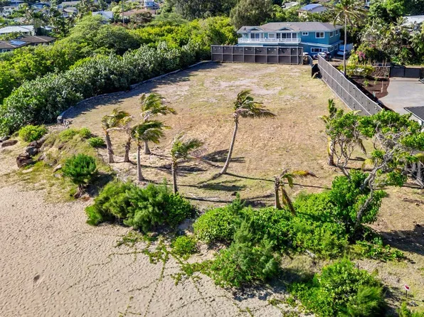 58-1 Makanale St #A, Haleiwa, HI 96712