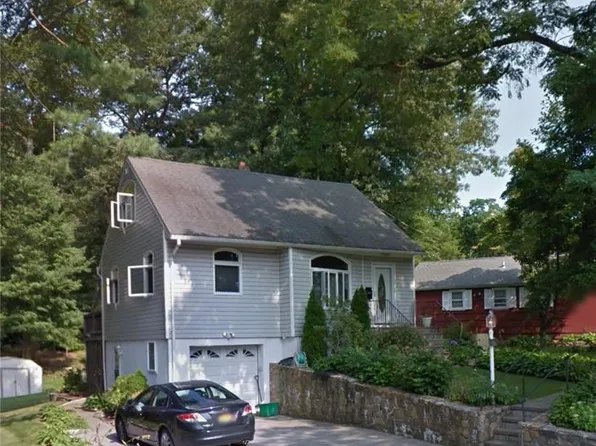 35 Kent Road, White Plains, NY 10603
