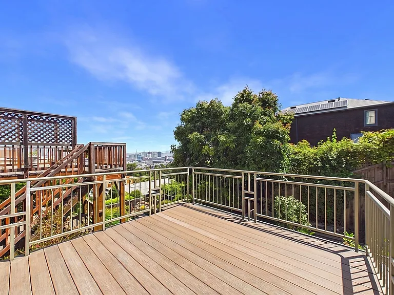 853 De Haro St — Photo 32
