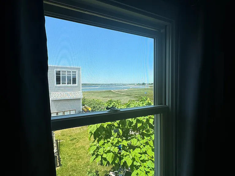 18 Tuttle Ave #1 — Photo 8