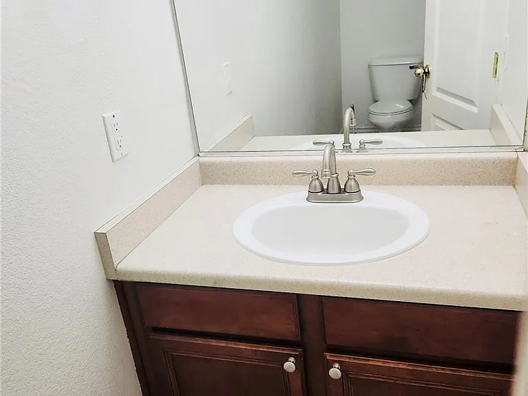 1124 Autumn Bay Ct — Photo 9
