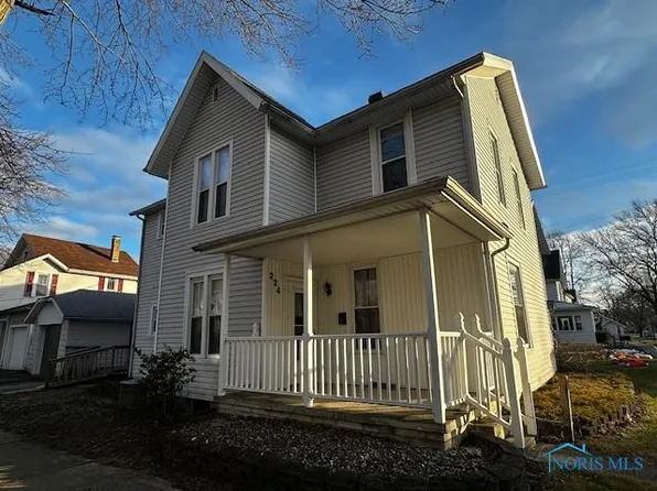 224 N Union St, Fostoria, OH 44830