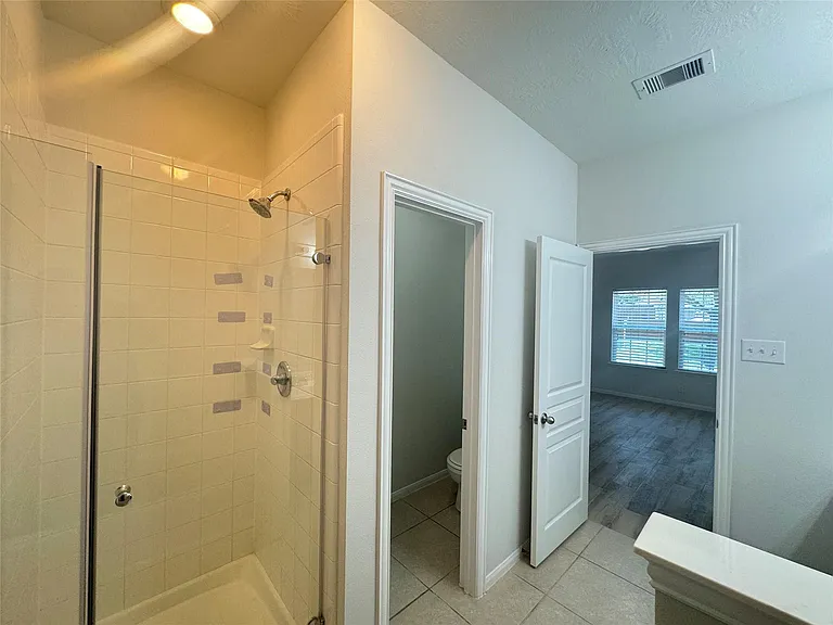 8107 Gran Villa Dr — Photo 25