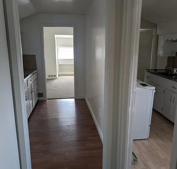 374 N 500 W #1 — Photo 2