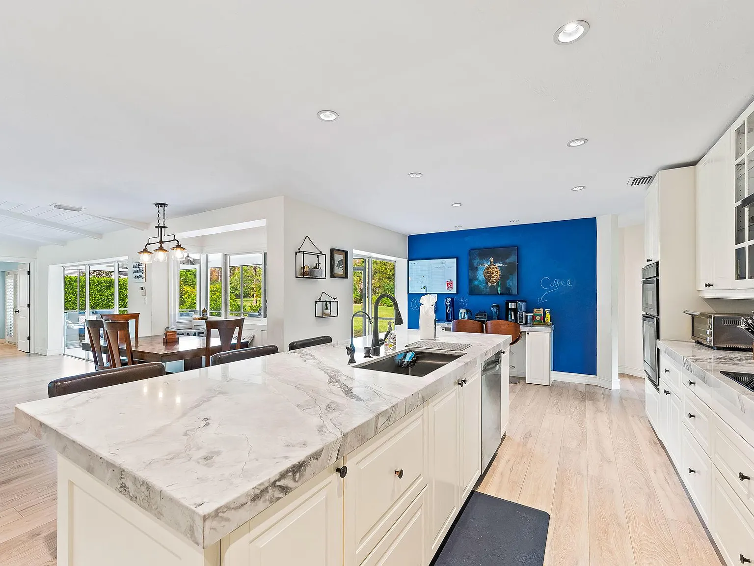 9992 Treasure Cay Ln — Photo 2