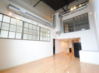 2001 S 9th St APT R, Saint Louis, MO 63104
