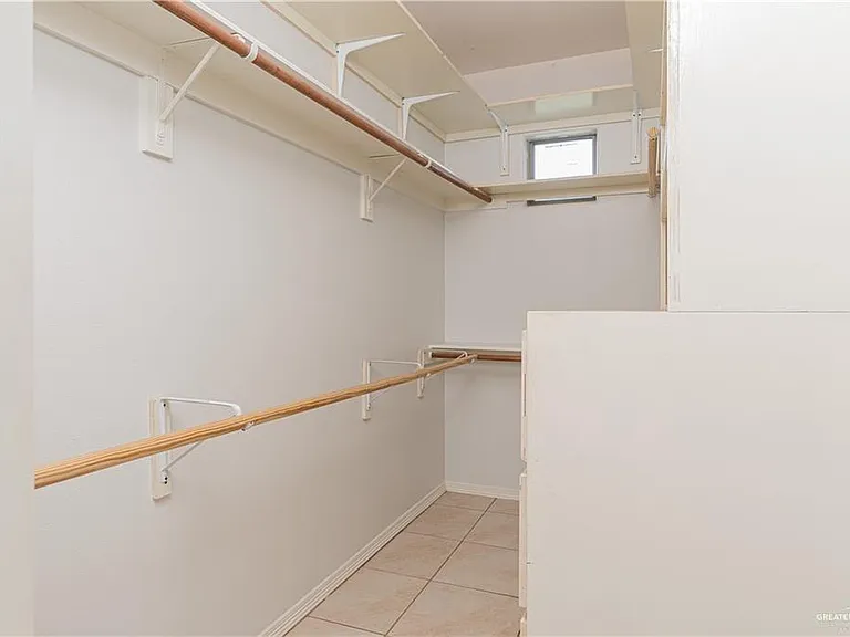 1426 Julian Cir — Photo 11