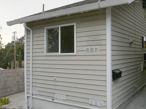 2nd image of 1055 East Ave