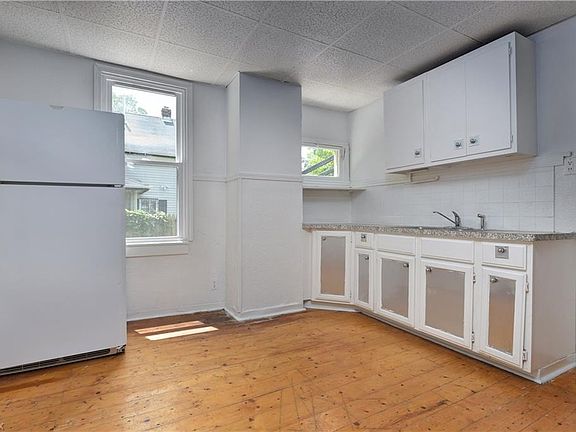 5th image of 6007 Wakefield -09 Ave