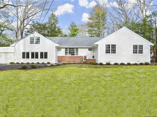 34 Big Oak Lane, Stamford, CT 06903