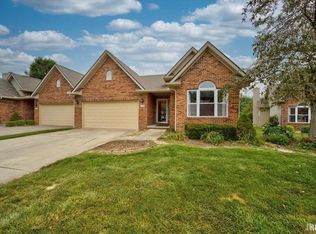 1307 S Hearthstone Ct, Bloomington, IN 47401