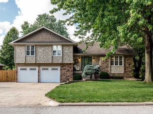 2823 W Westview St, Springfield, MO 65807