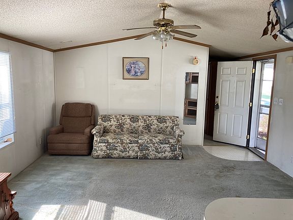 4th image of 515 Creek Dr