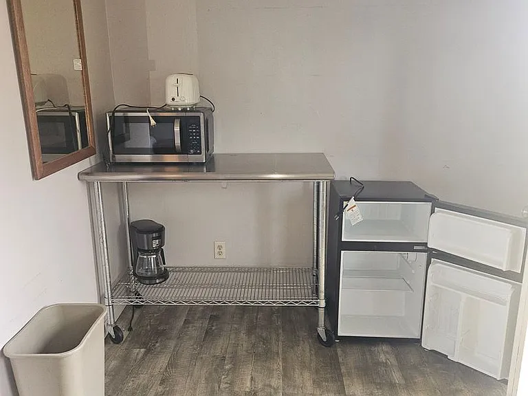 Rapids Studio Apartments — Photo 10