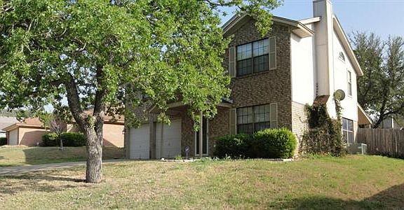 4th image of 912 Saratoga Ln