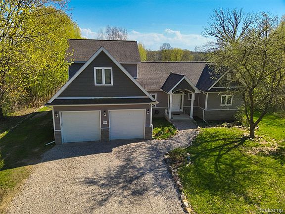 4th image of 5785 Layton Rd