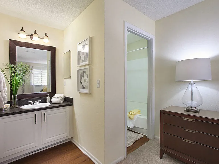 Coral Club Apartment Homes — Photo 11