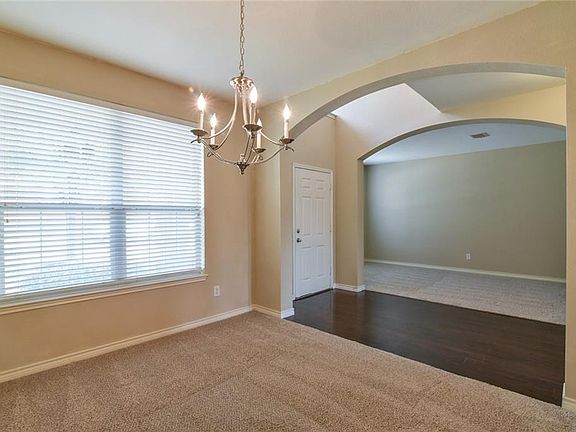 3rd image of 606 Beeman Dr