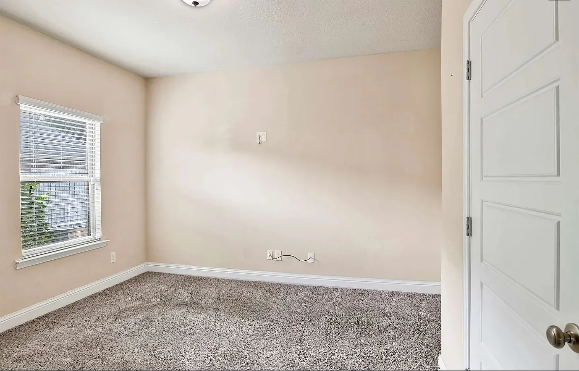 1900 Sperling Drive - 1 — Photo 4