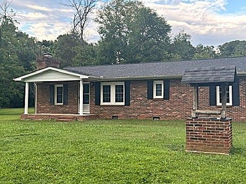 1st image of 345 Sportsman Dr