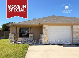 1635 Sabine Rd, Little River Academy, TX 76554