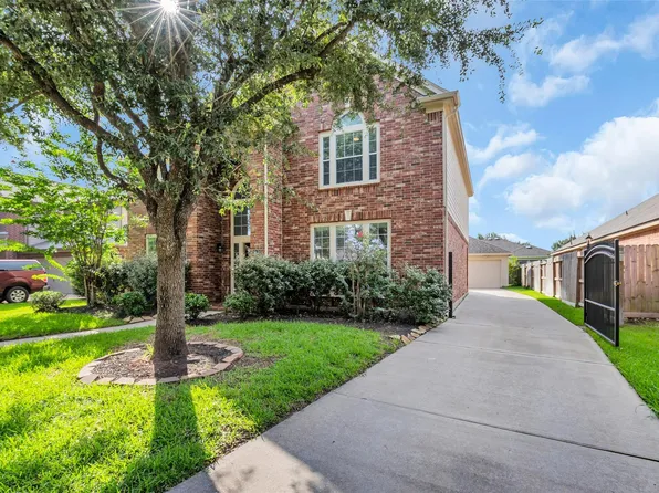 10626 Cortland Ridge Ln, Cypress, TX 77433